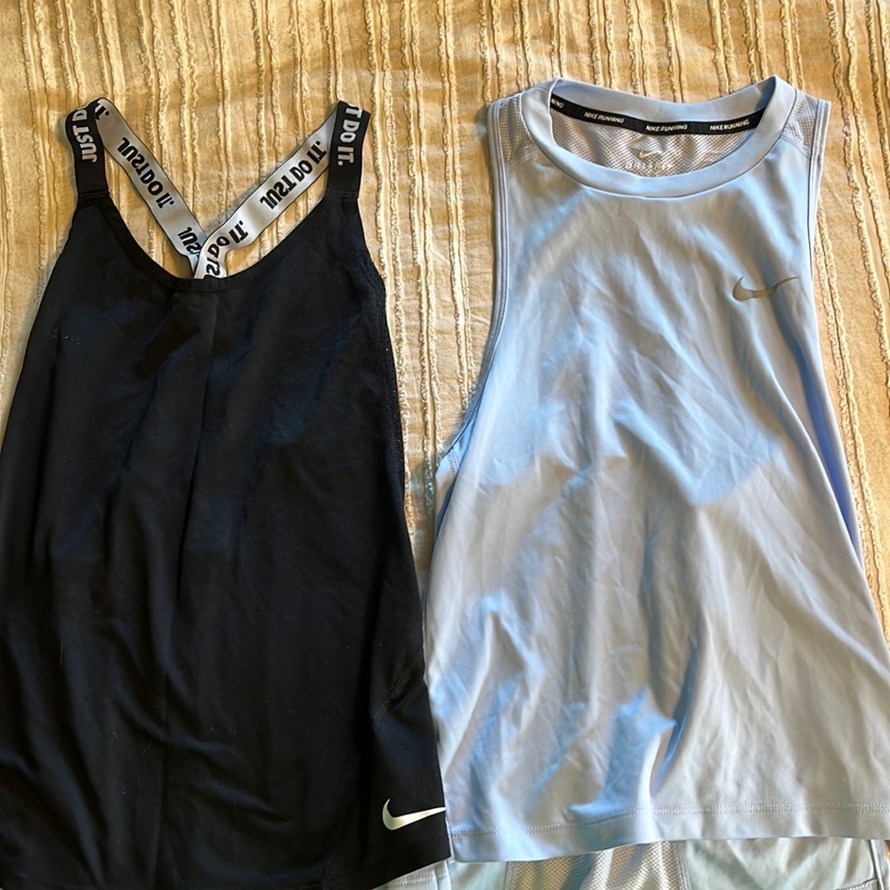 Nike workout tank tops